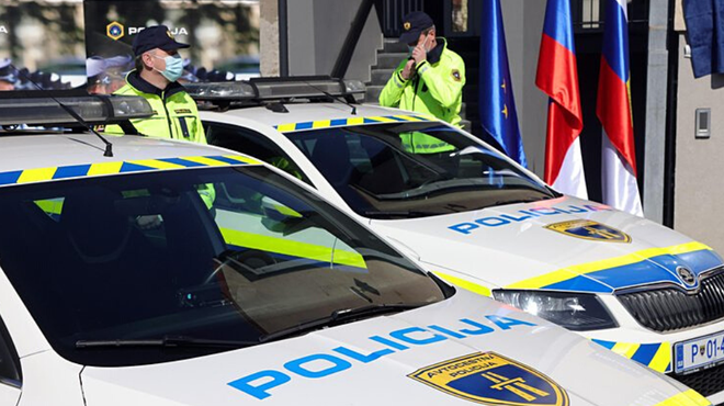 Imamo nove podrobnosti o avtocestni policiji: kmalu vas bodo po slovenskih cestah lovili s športnimi BMW-ji (foto: Bobo)