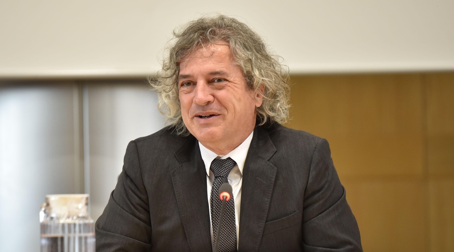 Dobra novica za Roberta Goloba, slaba za njegovo vlado (foto: Bobo)