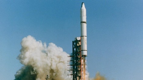 Kosi razpadle rakete so pravkar padli na Zemljo! Kje točno so pristali?