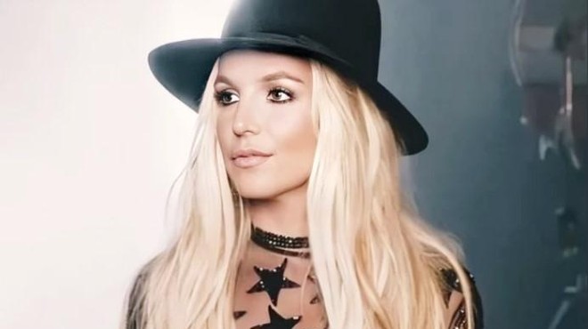 Britney Spears razkrila bolečo izkušnjo: splavila otroka, in sicer v obdobju, ko je bila v razmerju z zvezdnikom (foto: Twitter/ABeardedHero)