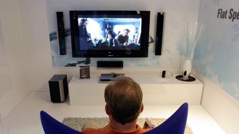 Obeta se odprava naročnine na javno radiotelevizijo