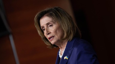 Obisk, o katerem govori ves svet: Nancy Pelosi prispela na Tajvan