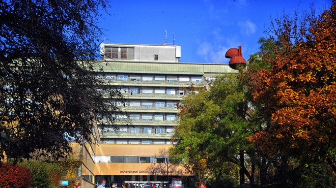 Po 50 letih prenova glavne stavbe UKC: kje bodo med tem vsi bolniki? (foto: Bobo)