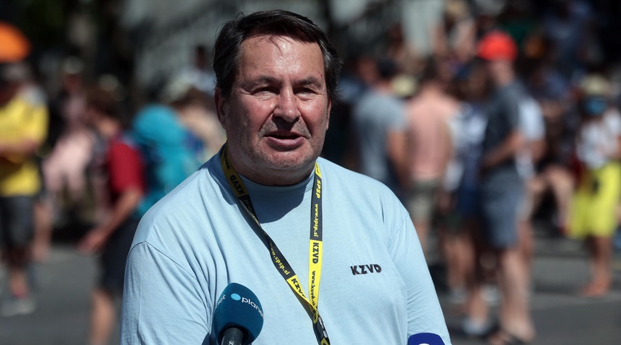 Kdo je skrivnostnež, ki si želi postati predsednik države? (foto: Bobo)