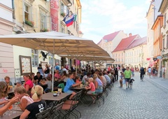 Ljubezen gre skozi želodec: turisti odločili — to so najboljše ljubljanske restavracije!