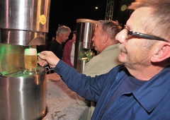 Slovenci smo veliki ljubitelji piva: koliko ga spijemo v povprečju?