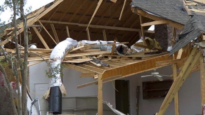 Slovenci v hudih škripcih: sanacija šele čez leto dni?!