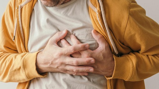 Če na nogi opazite ta pojav, je to znak, da vas lahko kmalu doleti srčni infarkt