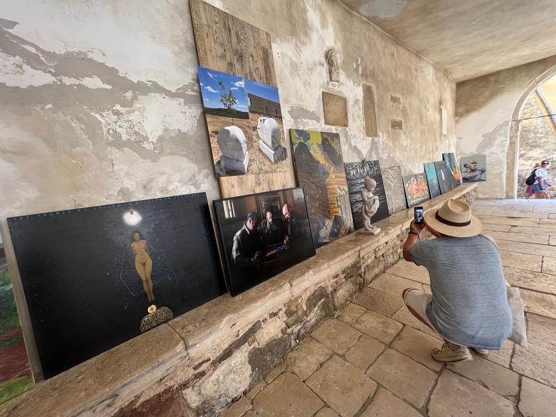 Razstava vseh del, ki so nastala na tokratnem Fecitu, bo za razliko od prejšnjih (doslej so potekale v galeriji Društva likovnih umetnikov Ljubljana, zagrebški galeriji Lauba in galeriji Združenja srbskih likovnih umetnikov v Beogradu) novembra potekala v Podgorici.