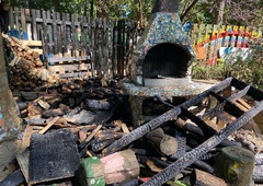 FOTO: Pravi junaki! Družina iz Maribora pogasila požar na otroškem igrišču