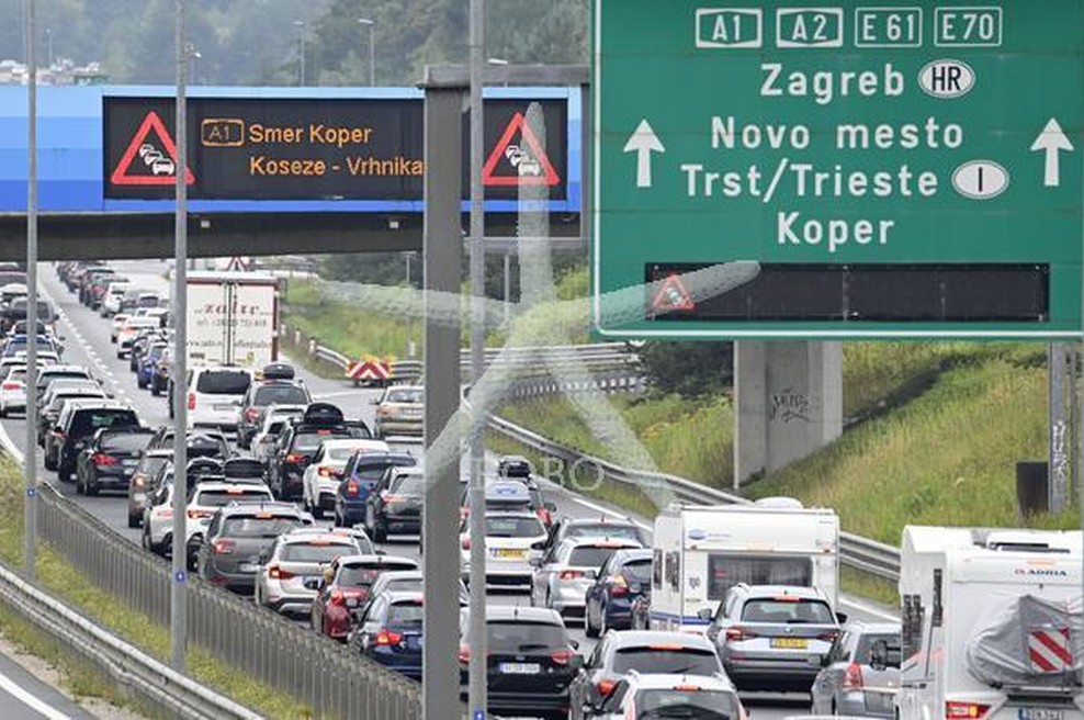 Se nam obeta prometni kolaps? V teku številni projekti, napovedana še prenova pomembe prometnice (foto: Bobo)