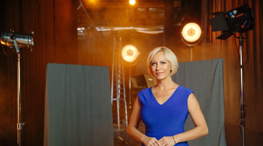 V javnost prišla redka fotografija sina Petre Kerčmar in Uroša Slaka (podoben je svoji lepi mamici) (foto: POP TV)