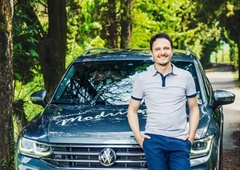 Oboževalka pustila presenečenje na avtomobilu Blaža Švaba: kaj ga je pričakalo?