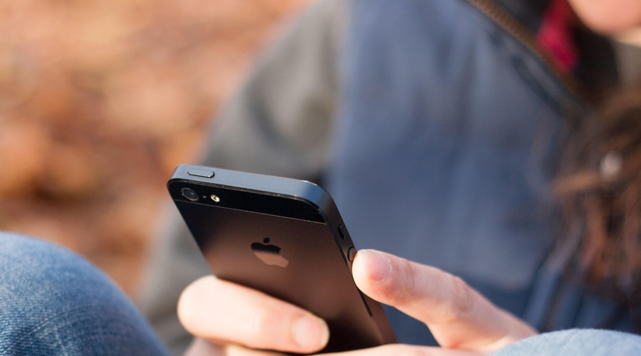 Pomembno opozorilo za vse lastnike iPhonov! Lahko ste tarča hekerjev (foto: Profimedia)
