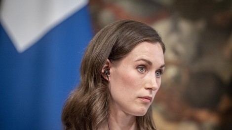 Premierka spet pod plazom kritik, tokrat zaradi bolj intimnega posnetka