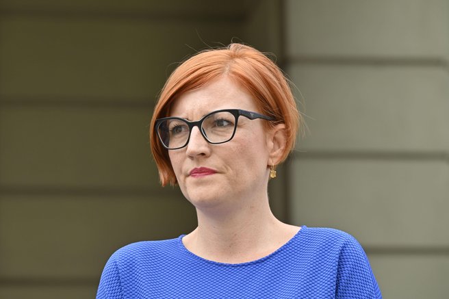 Poslanci NSi in Demokratov vložili interpelacijo zoper ministrico za kulturo Asto Vrečko