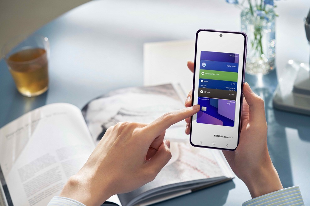 Samsung Galaxy Z Flip4 - vaš najboljši prijatelj za vse poletne dogodivščine (foto: promocijska fotografija)