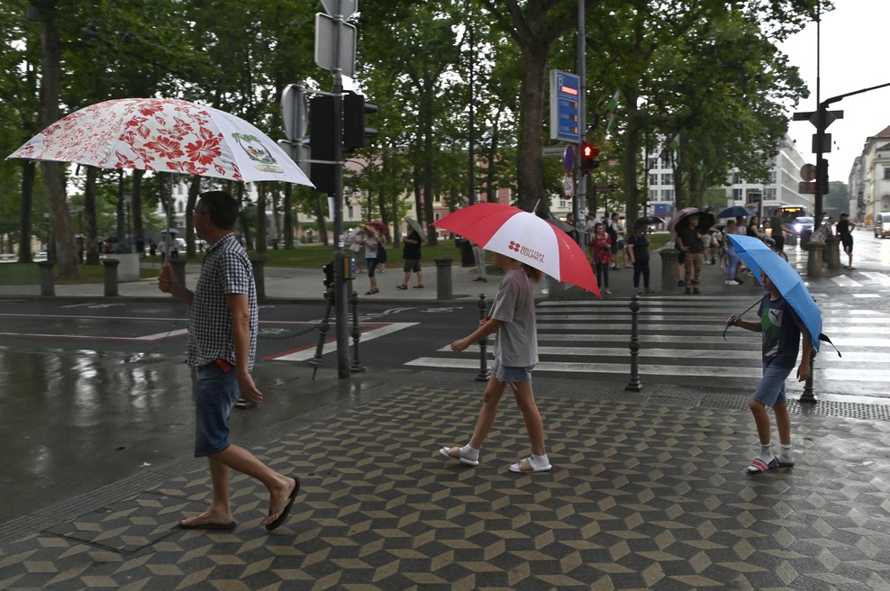 Prebudili smo se v pravo jesensko jutro: je že čas za dolge rokave? (foto: Bobo)