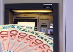 Nova KBM razburila mnogo potrošnikov: na bankomatu ni mogel dvigniti 10 evrov