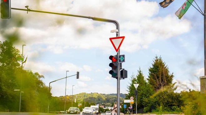 Ste opazili nove prometne znake v Ljubljani? Preberite, kakšna pravila določajo (foto: Niko Kolarev/Mestna občina Ljubljana)