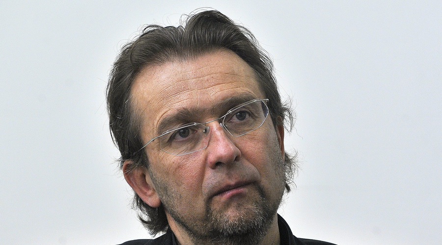 Kako slovenski spolni škandal komentirajo pri južnih sosedih? (foto: Bobo)