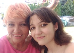 Slovenska pevka ponosna na hčer: "Odhaja življenjskemu poslanstvu naproti"