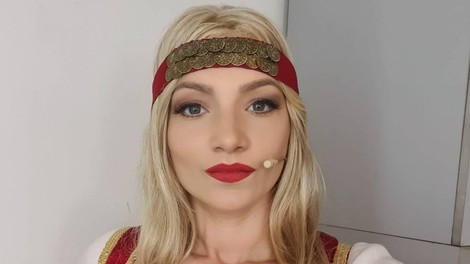 Seksi Sofija iz oddaje Pri Črnem Petru postala mamica