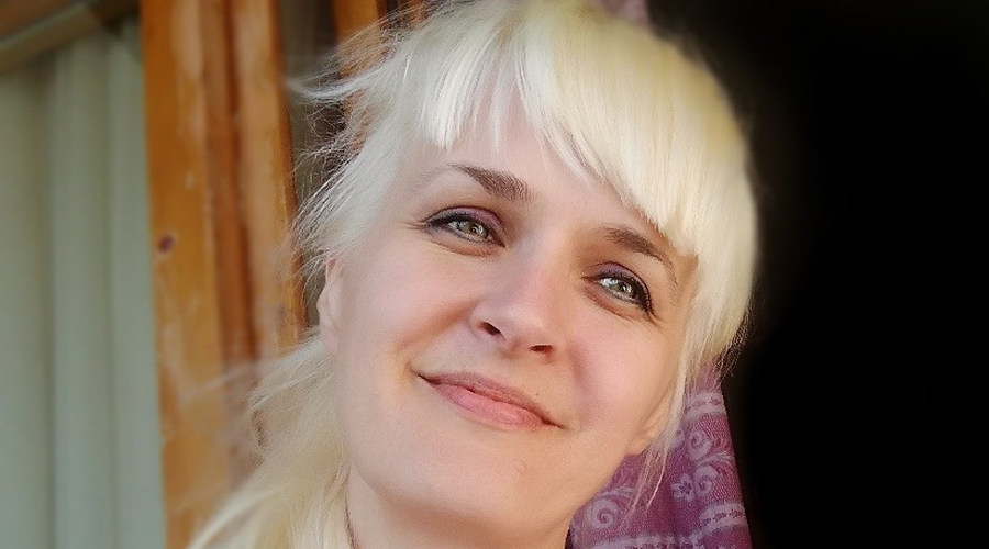 Pretresljiva izpoved Barbke Špruk, ki se je zdravila v psihiatrični bolnišnici: "Vem, kako je, ko ne želiš obstajati." (foto: arhiv Barbke Špruk)