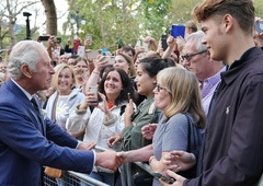 Karel III. uradno potrjen kot kralj v še treh državah