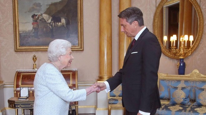 Predsednik Borut Pahor zaupal, ali se bo udeležil pogreba kraljice Elizabete ll. (foto: Twitter/Borut Pahor)