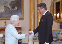 Predsednik Borut Pahor zaupal, ali se bo udeležil pogreba kraljice Elizabete ll.