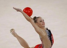 To je ženska, ki je Sloveniji prislužila prvo medaljo na svetovnem prvenstvu v ritmični gimnastiki
