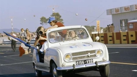 Ste tudi vi prepevali: "Noč je z nama, greva mala v katrco!" Prihaja nova podoba ikoničnega vozila