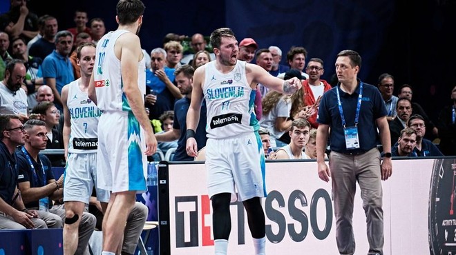 Sekulićeva nočna mora: Slovenija brez pol ekipe, Blažič težje poškodovan (foto: FIBA)
