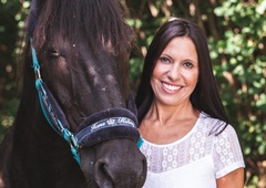 Z Janjo Dermastja o žalovanju za hišnim ljubljenčkom: ʺPredelajte izgubo, šele nato naj pride nov hišni ljubljenčekʺ