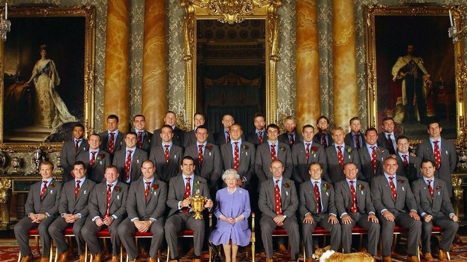 Ko se kraljičini korgiji pretihotapijo na uradne dogodke: najbolj posrečene fotografije (foto: Profimedia)