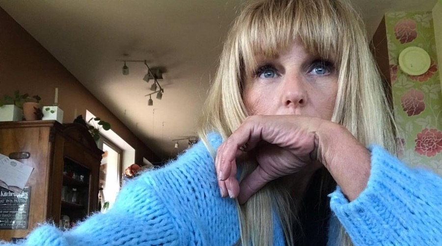 Igralka Zvezdana Mlakar žaluje: "Dragi moj Zoran, adijo tja za mavrico" (foto: Instagram/Zvezdana Mlakar)
