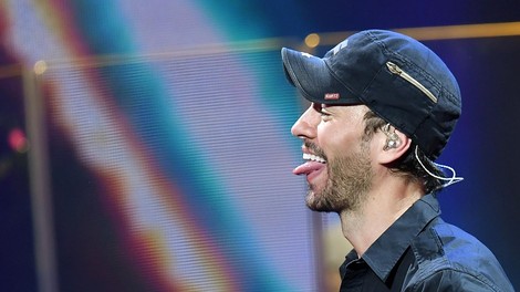 (VIDEO) Enrique Iglesias s strastno zahvalo oboževalki, ki bi si je zagotovo zaželela še katera druga