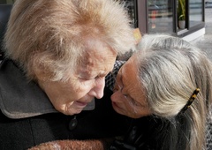 Takšne so posledice grozljive bolezni, ki prizadene več kot 40.000 Slovencev letno