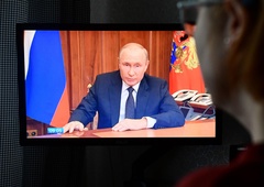 Pogovarjali smo se z zgodovinarjem: kam nas lahko pripeljejo Putinova dejanja, se mu bodo Rusi uprli?