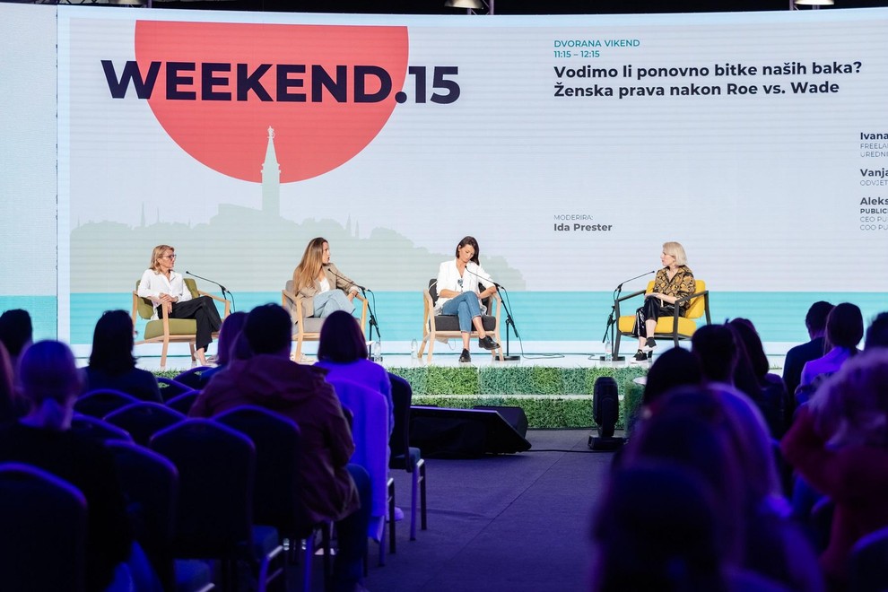 Tretji dan Weekenda se je začel z maratonci z malih ekranov in "lažnimi novicami"