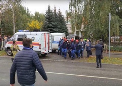 Ponorel Rus streljal v šoli: ubitih najmanj 13 ljudi, okoli 20 je ranjenih