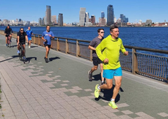 Borut Pahor na tradicionalnem teku po New Yorku: spremljali so ga "super ameriški varnostniki"