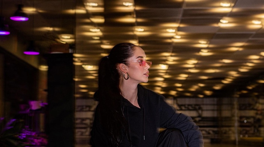 Te ikonične adidaske obujeta Gaja Prestor in Anabel, ko želita osvojiti mesto (foto: adidas)