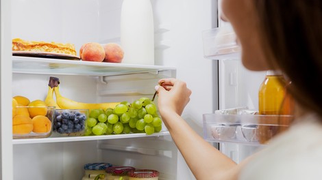 Zastrašujoči podatek: sadje, ki ga uživamo, je polno pesticidov