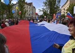 FOTO: Center Ljubljane preplavili baloni. Kaj se je dogajalo?