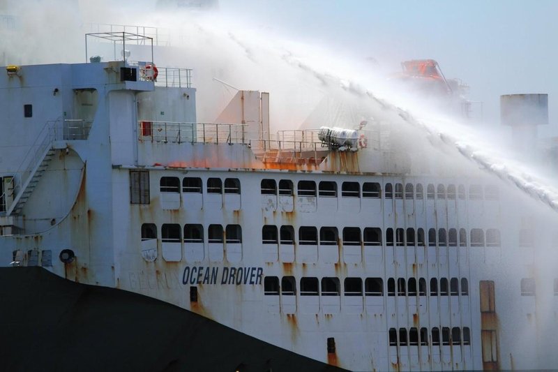 Oktobra 2014 je zagorelo na ladji Ocean Drover, ki je ena največjih ladij za prevoz živih živali.