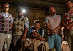 Emkej presenetil z nenavadnim glasbenim sodelovanjem