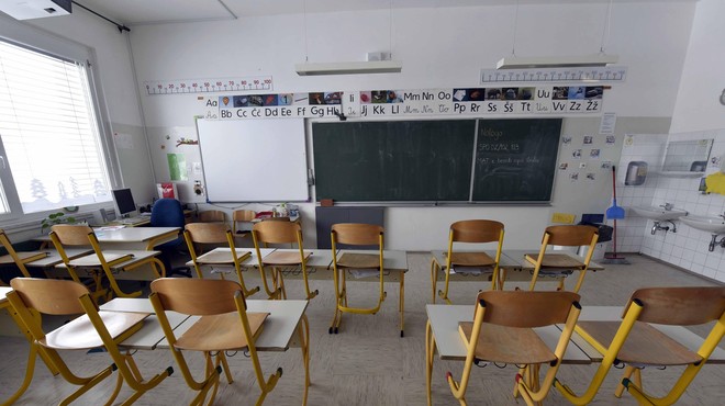 Škandal v slovenski osnovni šoli: učenci so si spremenili ocene v e-redovalnici (foto: Bobo)