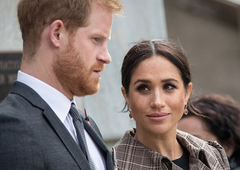 Princ Harry je po besedah kraljevega biografa ob Meghan Markle našel "izhod v sili"